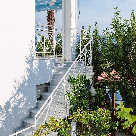 Μeltemi Apart otel Glífa Dış mekan fotoğraf